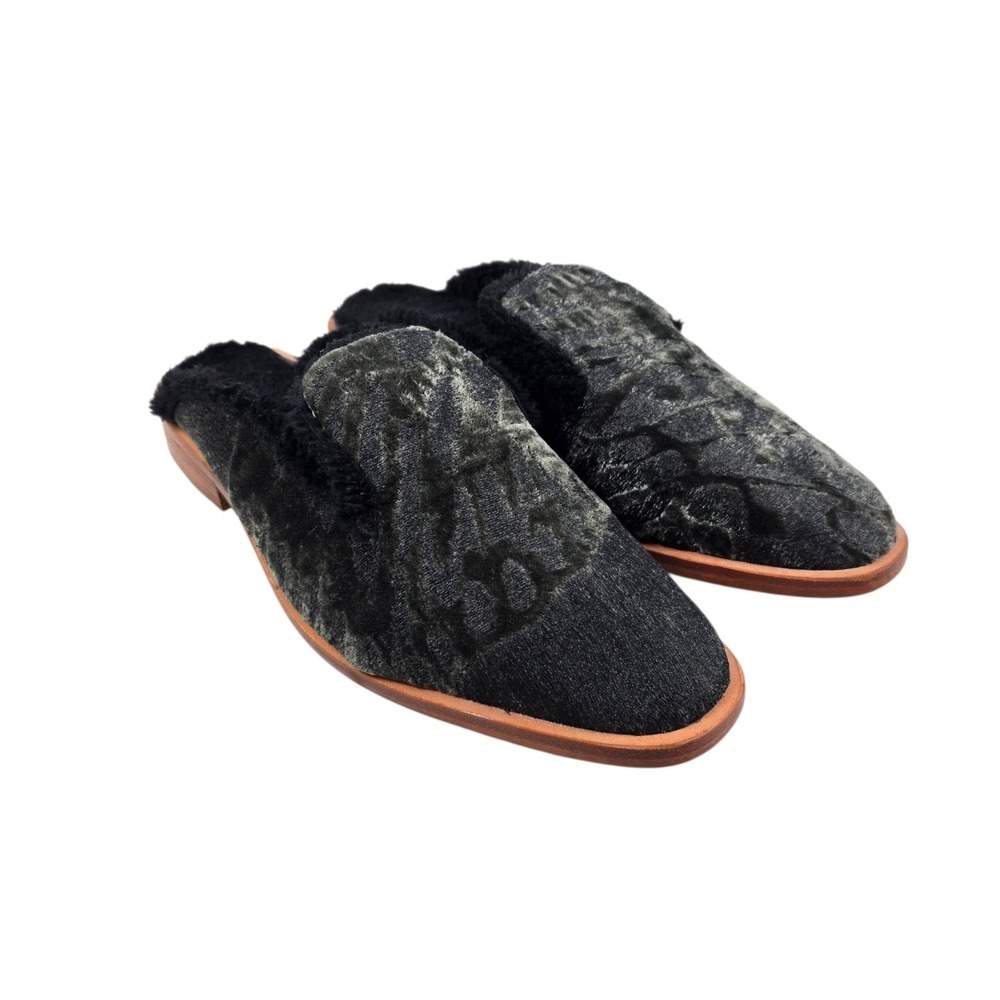 FREE PEOPLE Butterfly Effect Black Green Fur Lined Velvet Mules Womens 39 (US 8)